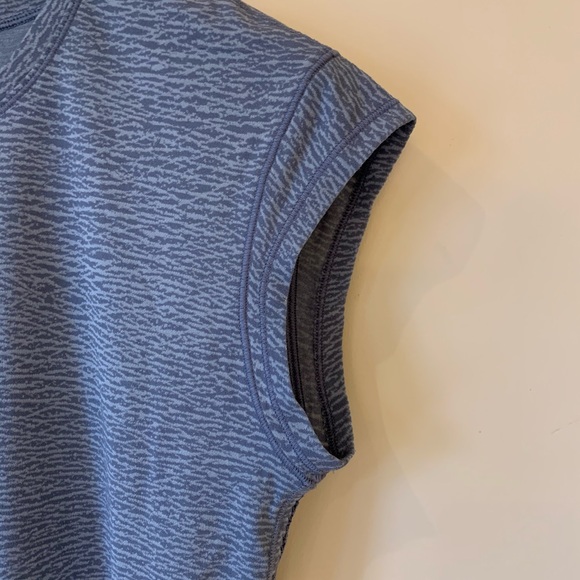 Lululemon Lost In Pace SS- Brand New - Picture 2 of 6